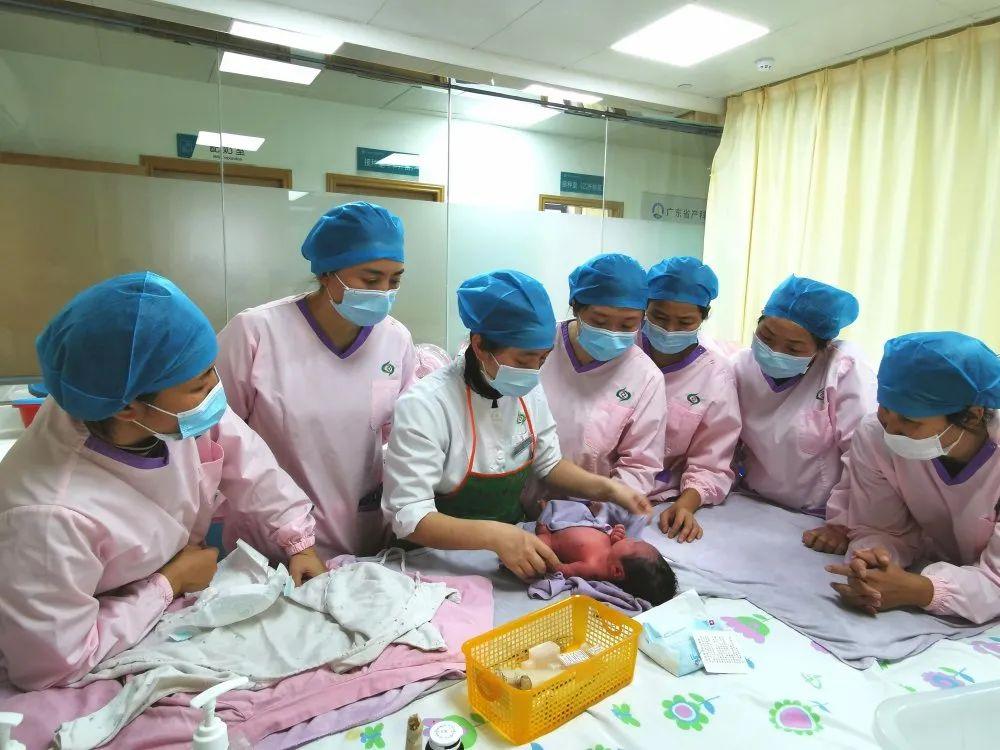宜丰县妇婴监护型护送